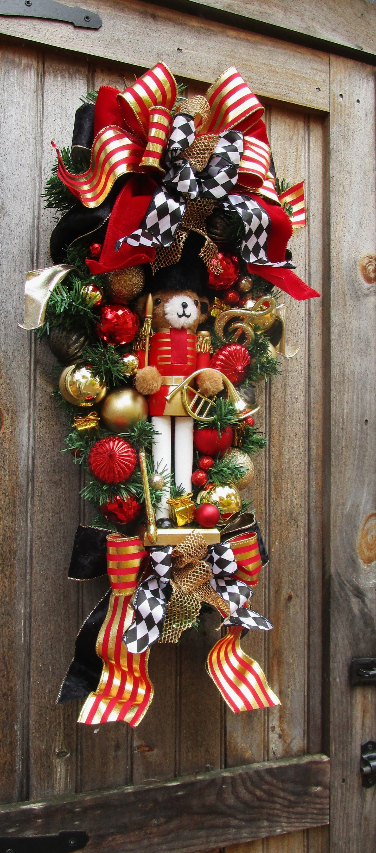 Teddy Bear Holiday Nutcracker Swag