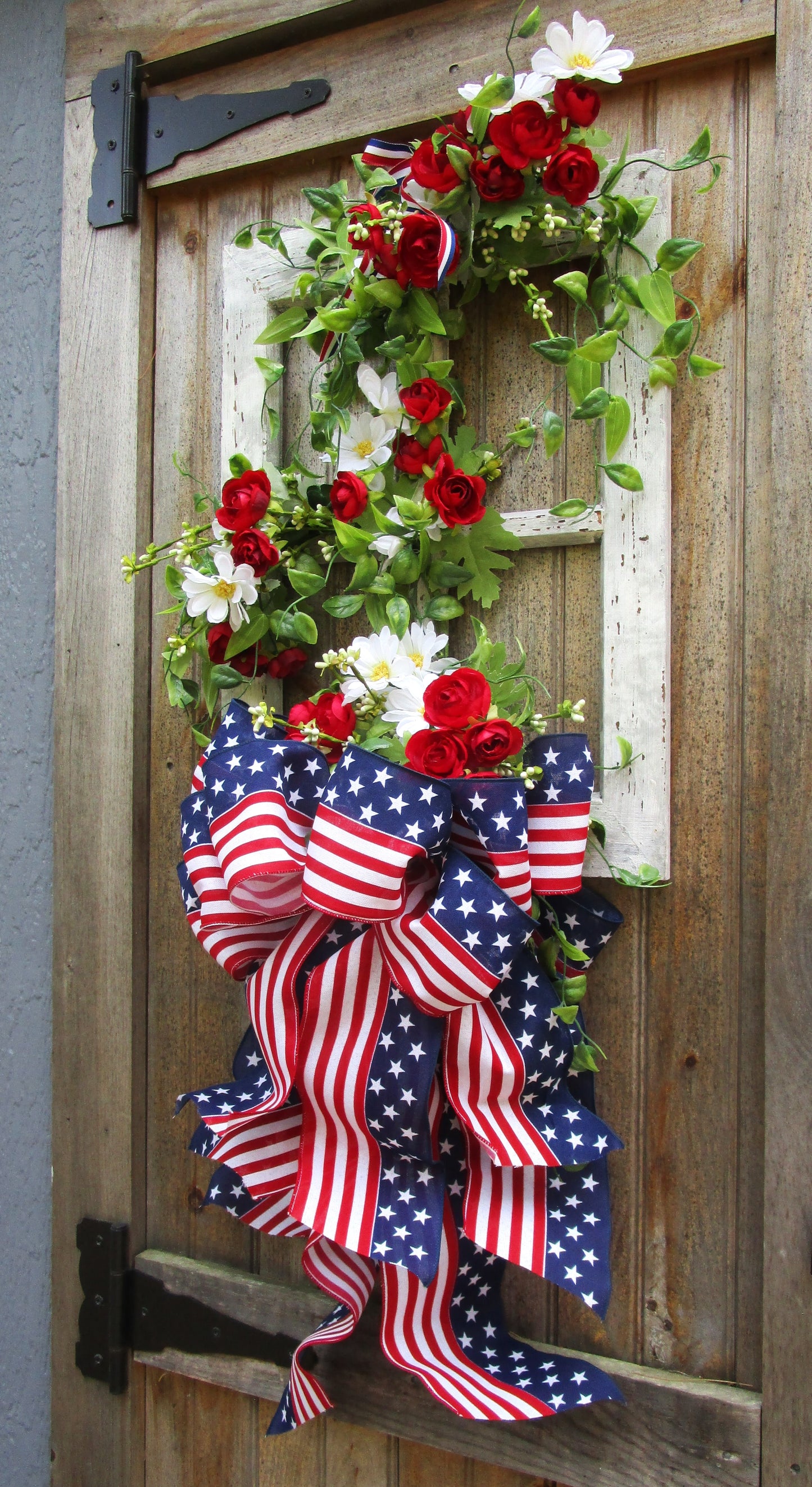 Country Cottage Patriotic Décor