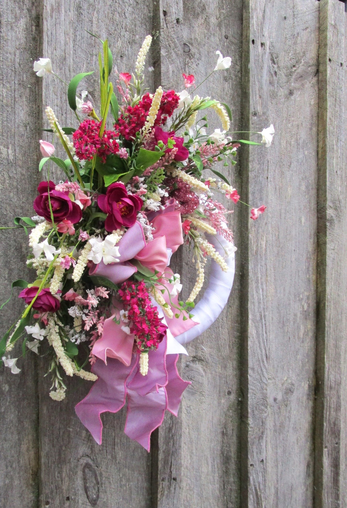 Victorian Valentine's Day Wall Bouquet