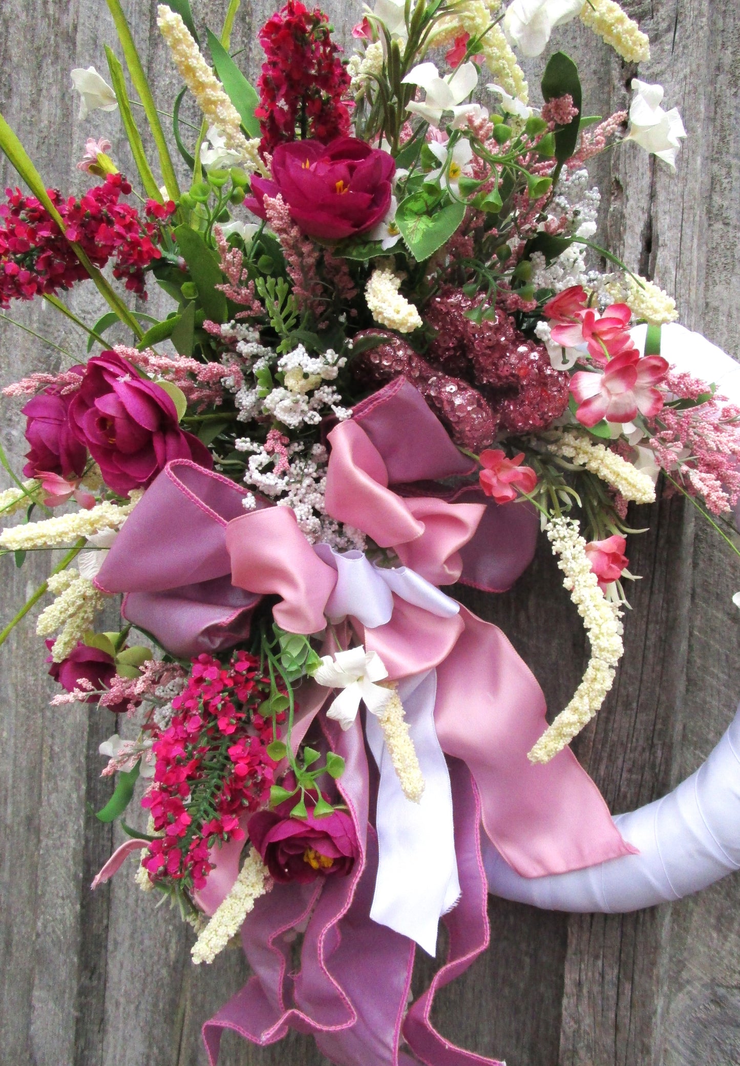 Victorian Valentine's Day Wall Bouquet