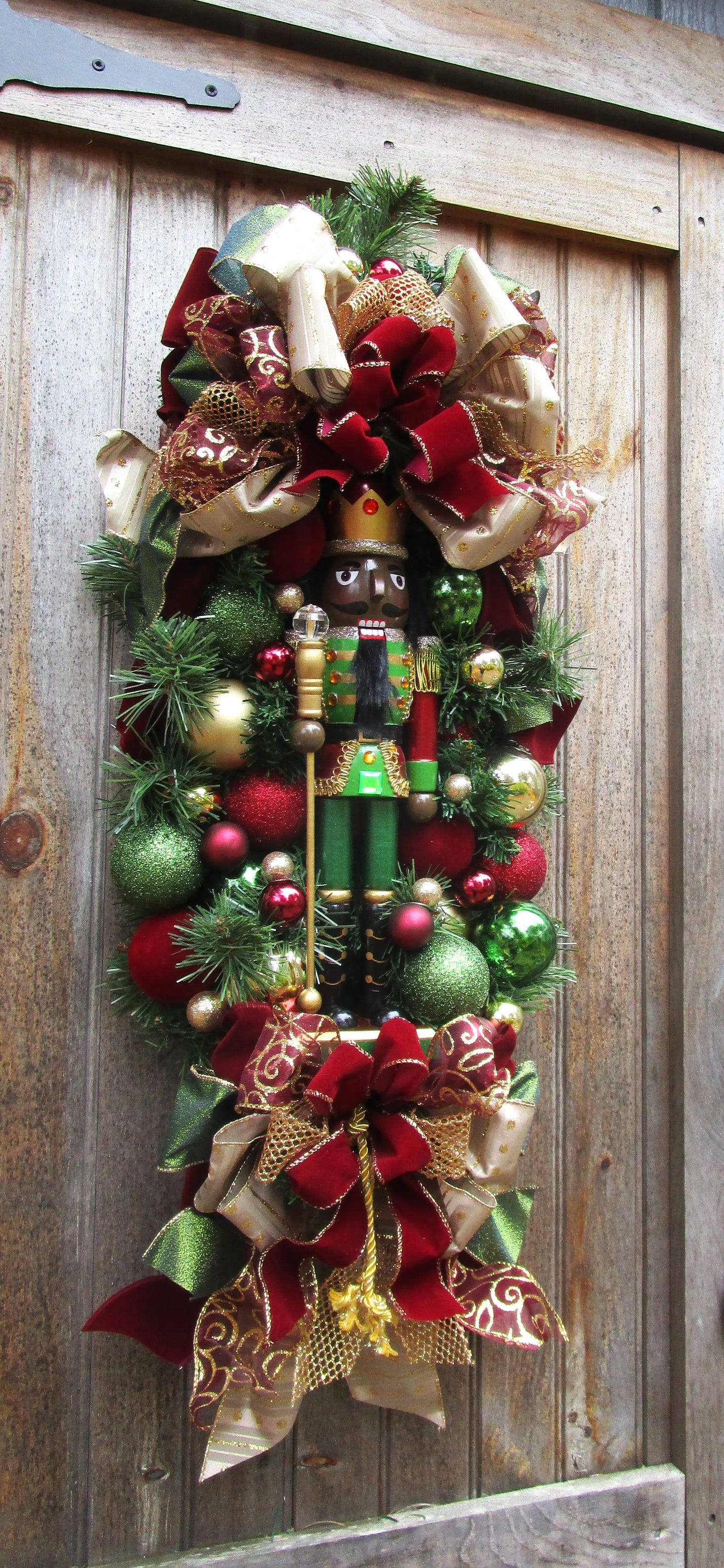 Grand Holiday Nutcracker Swag