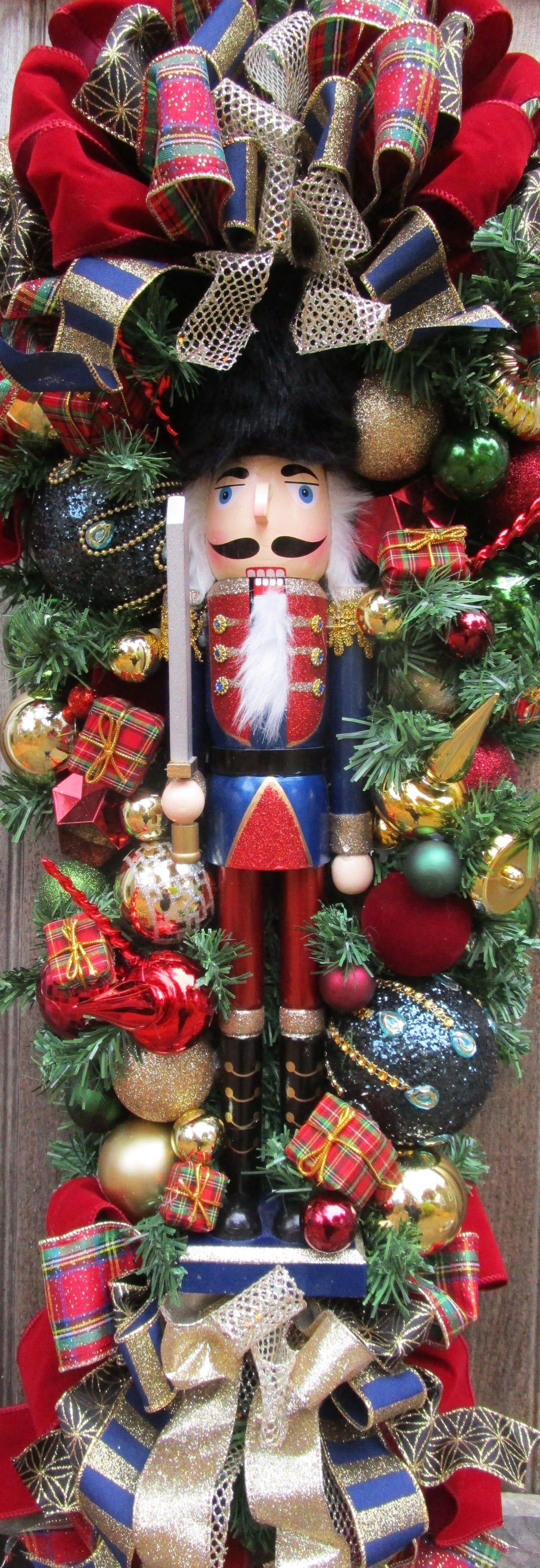 Beacon Hill Grand Nutcracker Swag