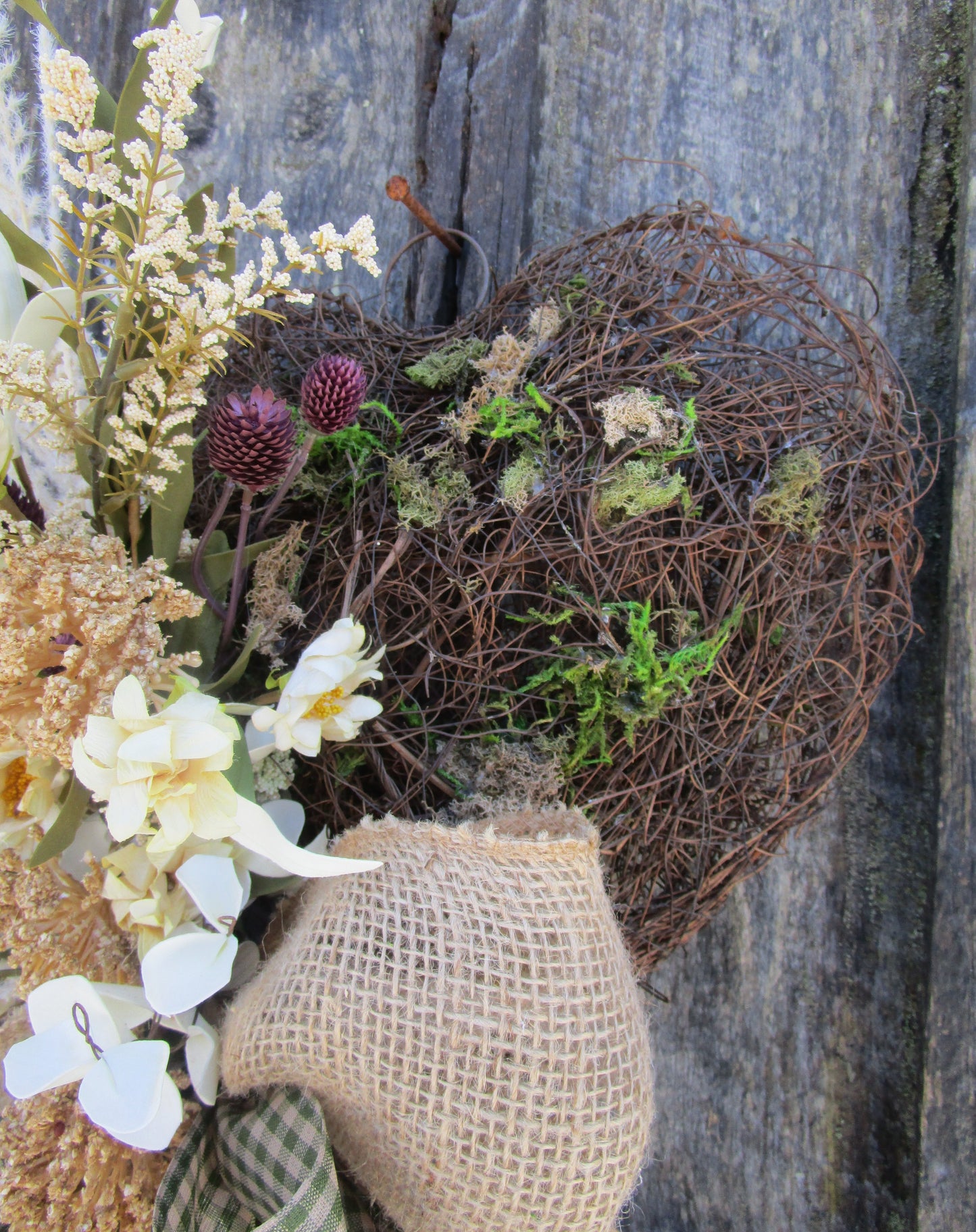 Woodland Meadow Heart Wreath – Rustic Cottage Garden Design