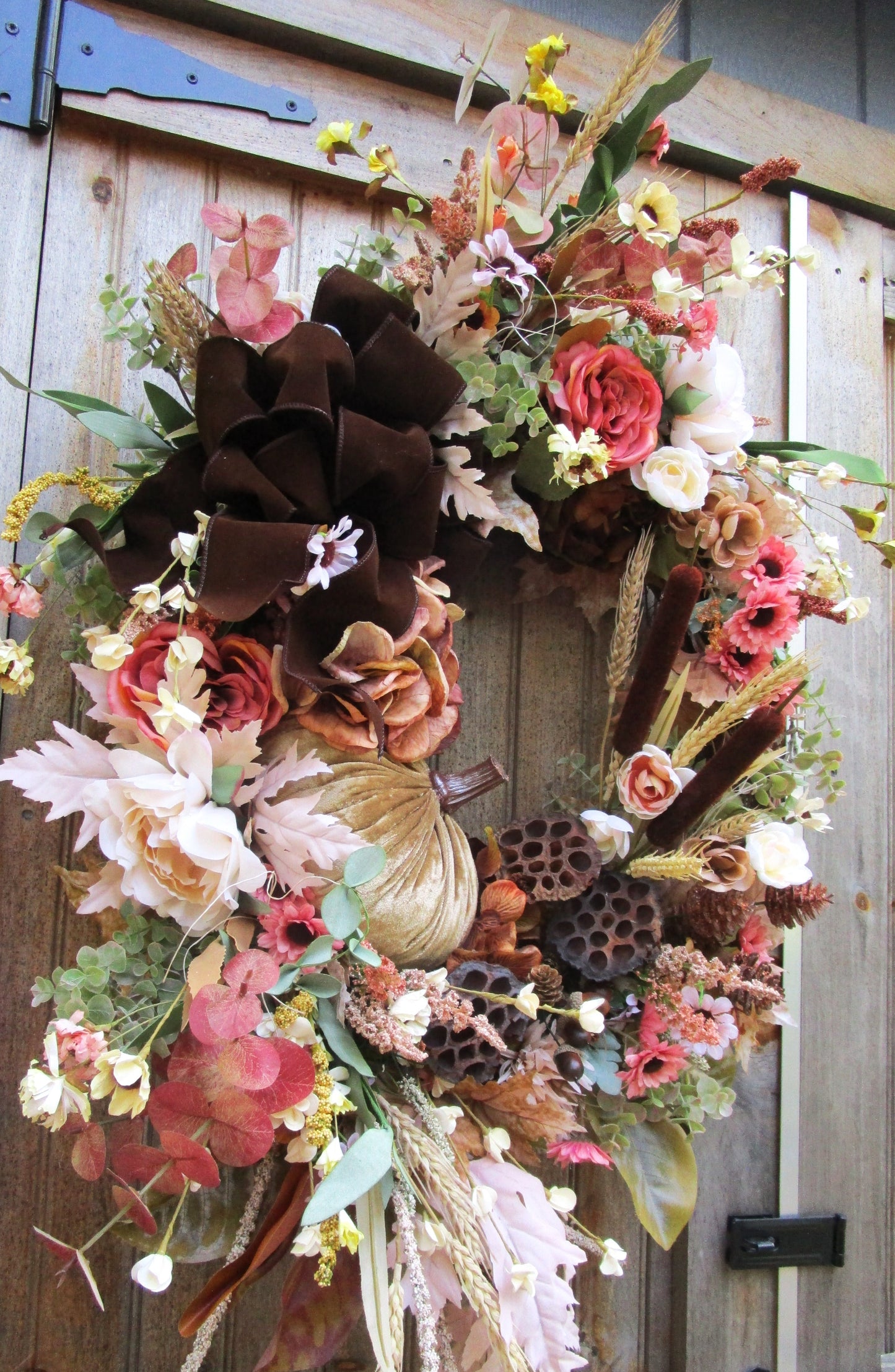 Cohasset Victorian Garden Wreath