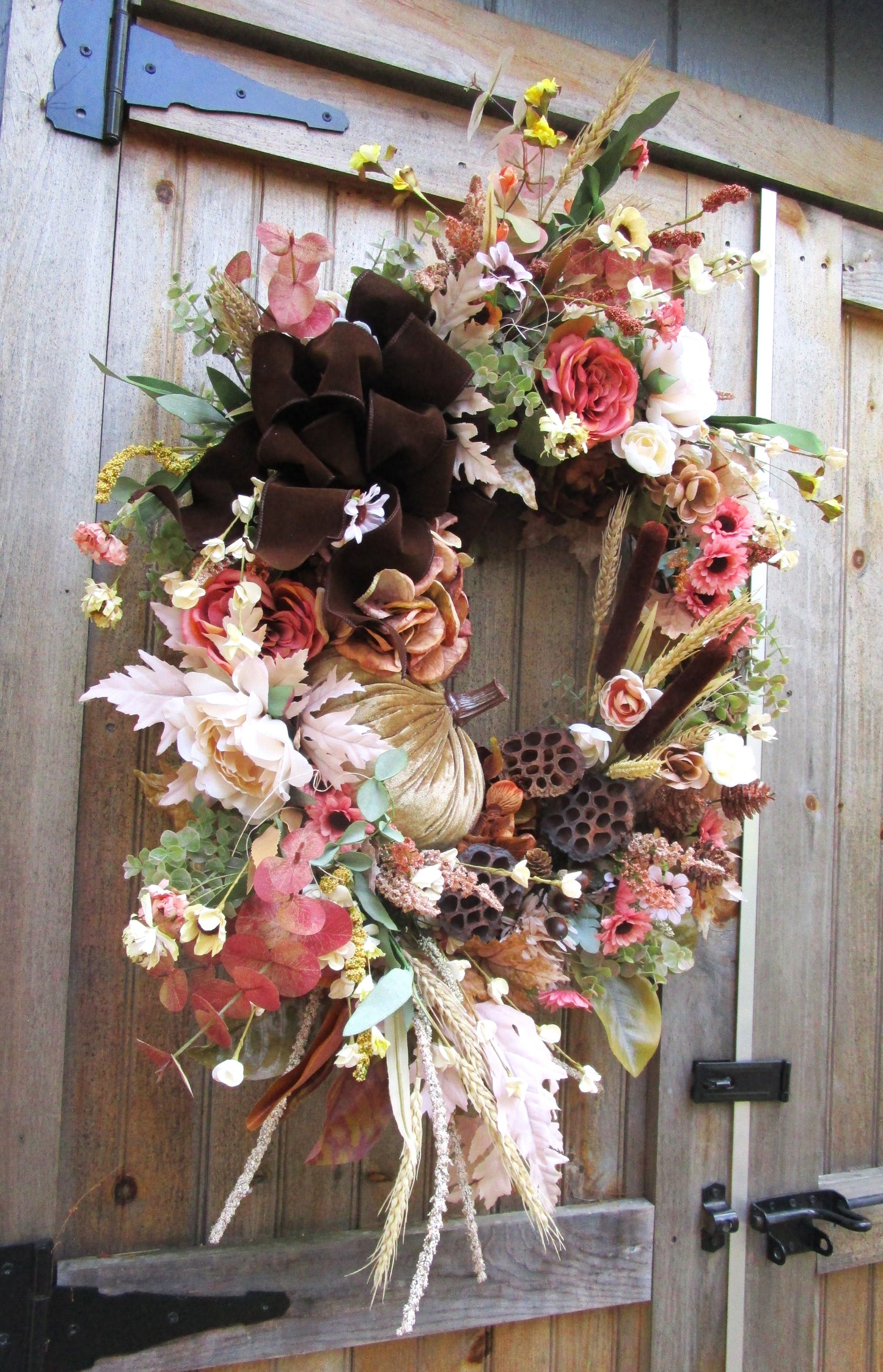 Cohasset Victorian Garden Wreath