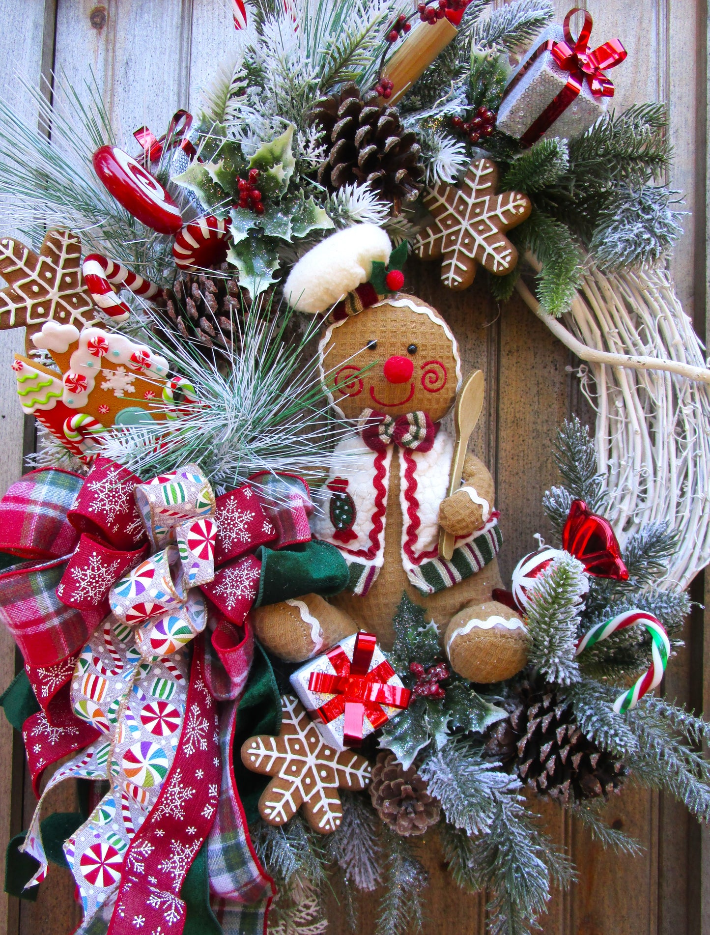 Gingerbread Man Holiday Wreath