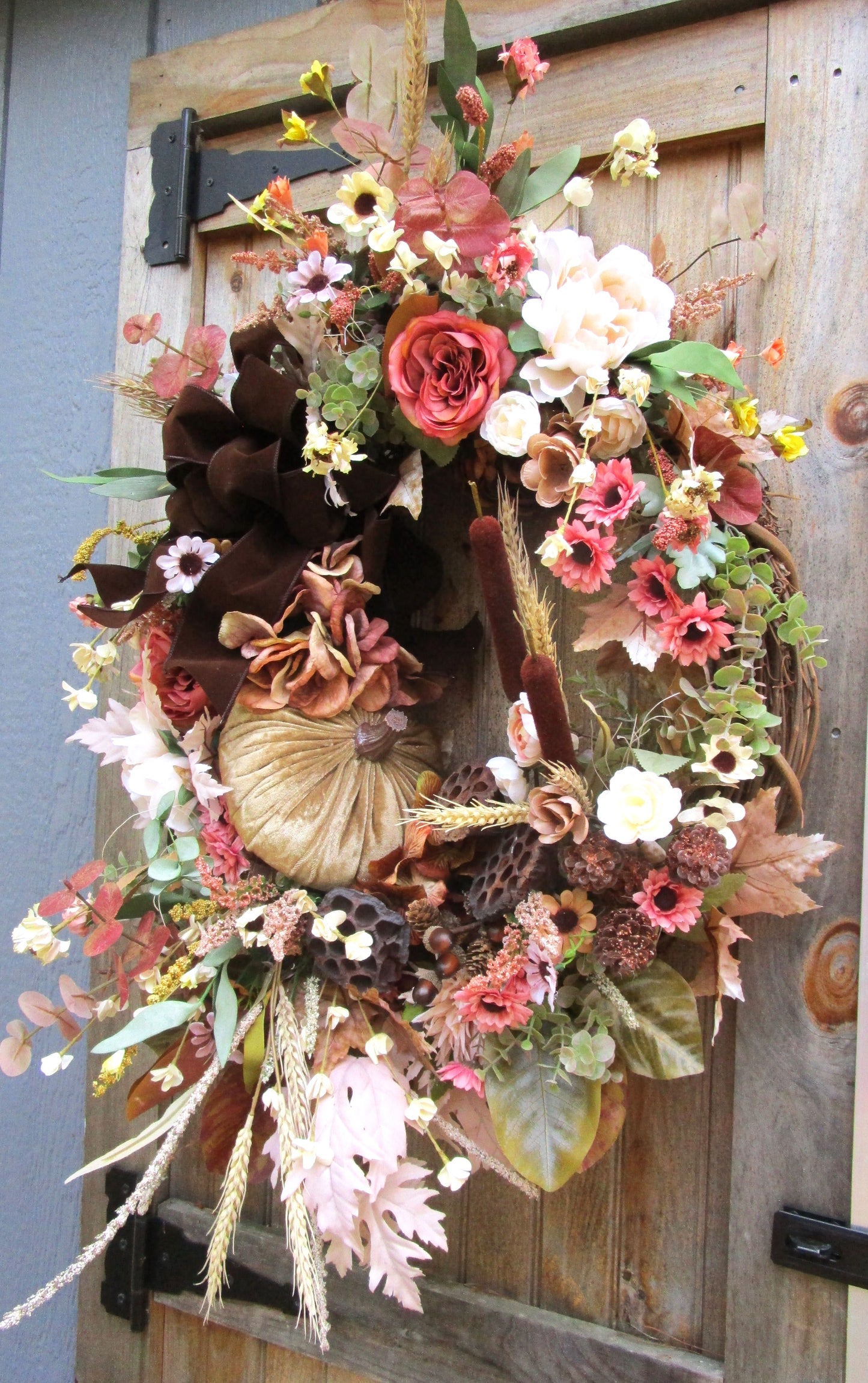 Cohasset Victorian Garden Wreath