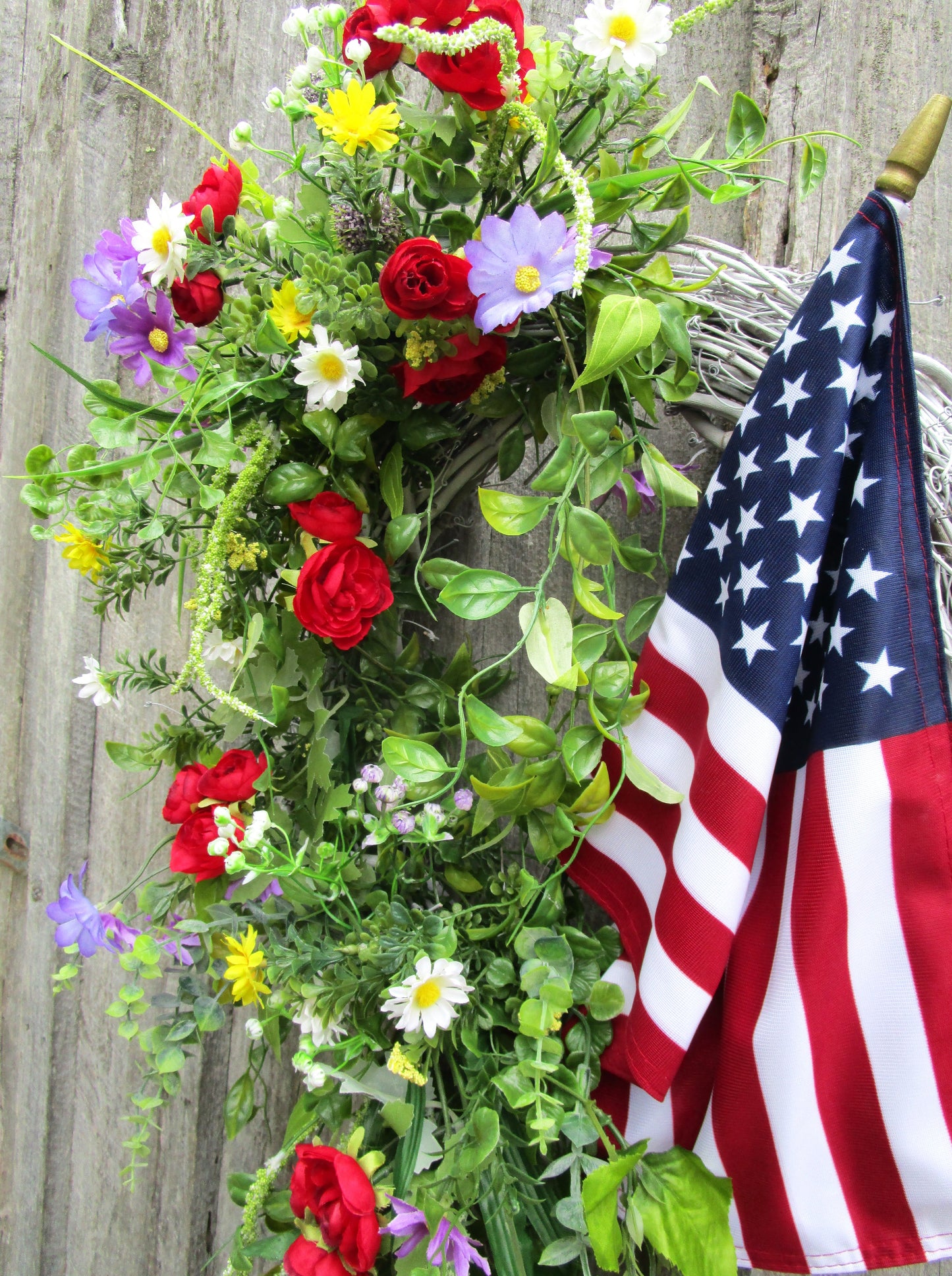 Bridgton Front Porch Flag Wreath