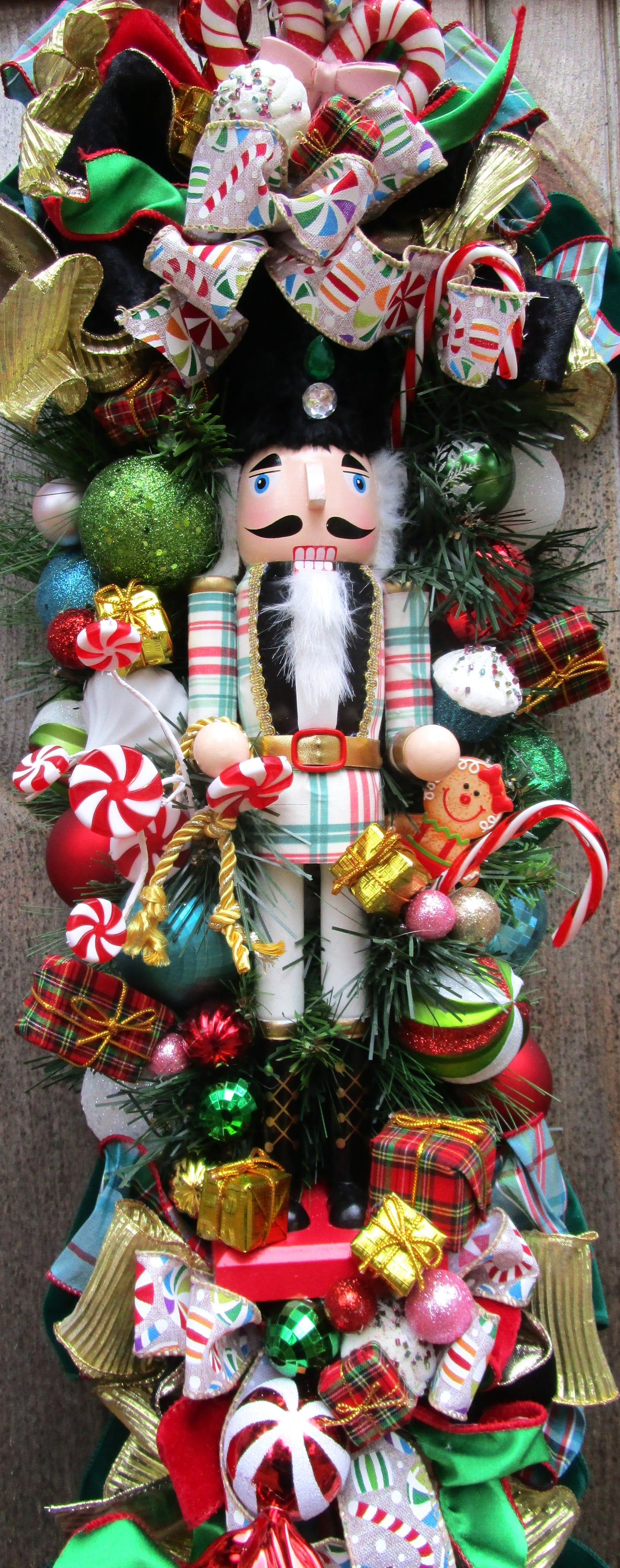 Newport Holiday Nutcracker Swag