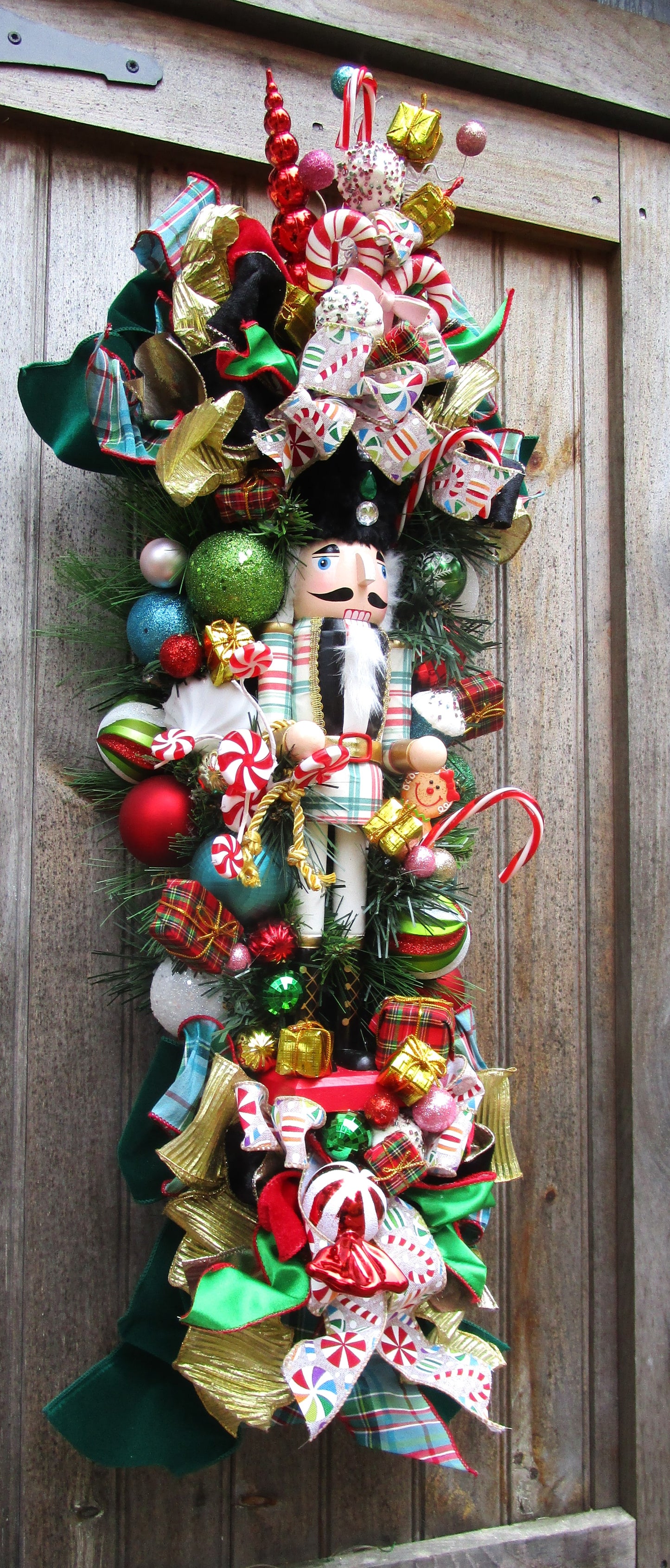 Newport Holiday Nutcracker Swag